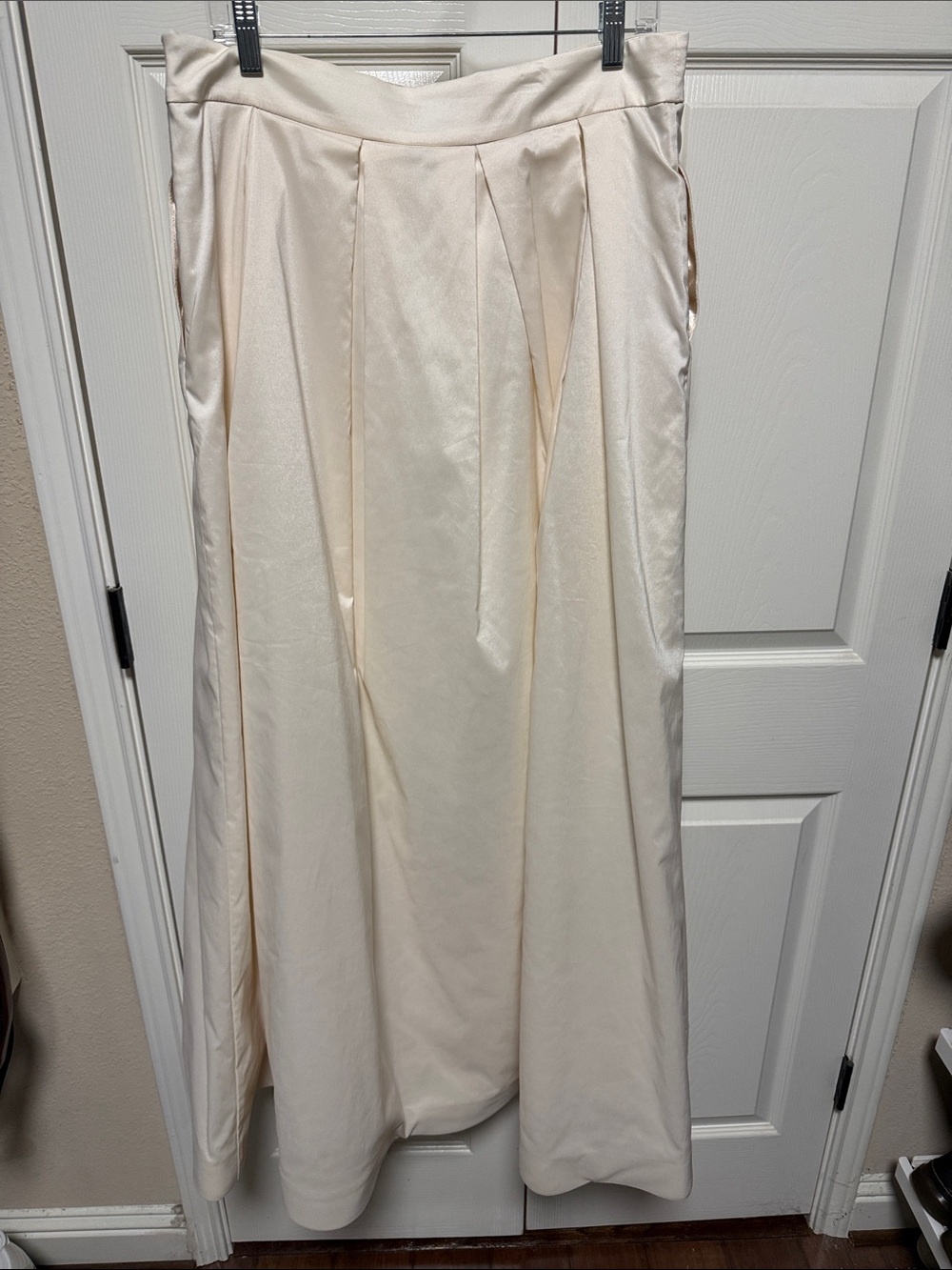 White House Black Market Cream Maxi Skirt with Pleats